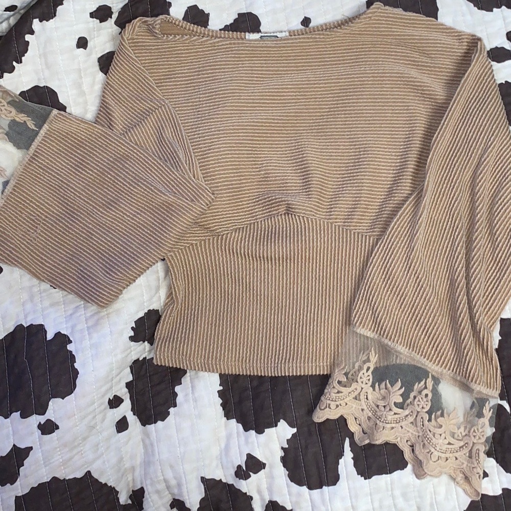 buckle bell sleeve !!